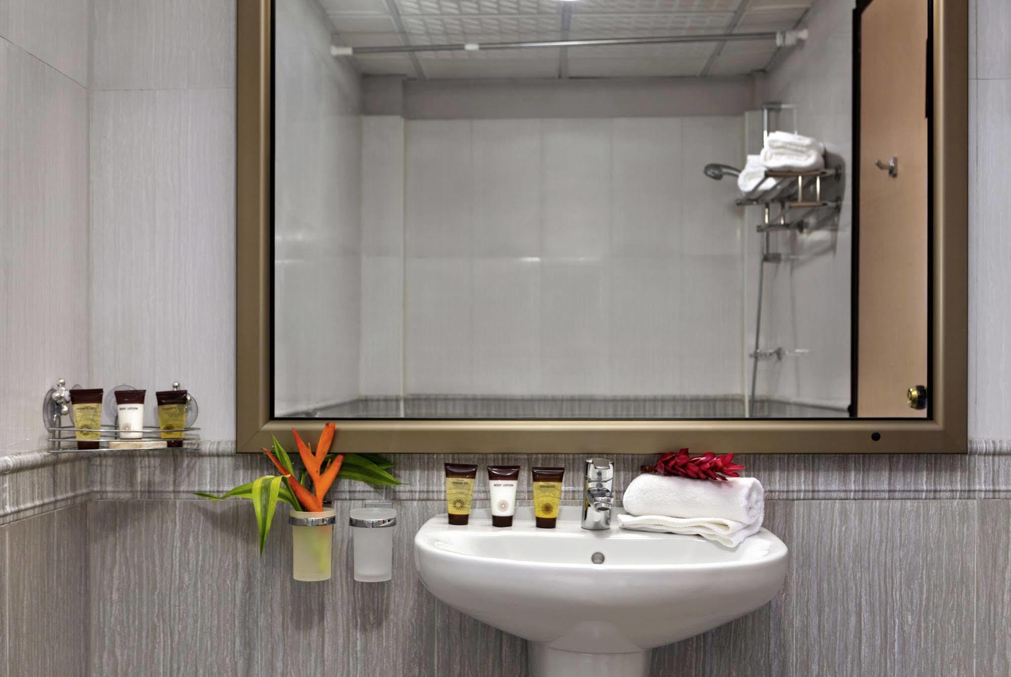 Bravia Hotel Ouagadougou Luaran gambar